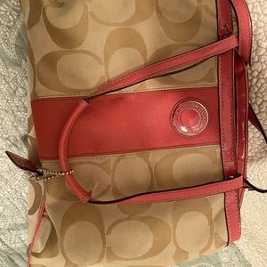 Authentic Coach bag. Pink and cream.